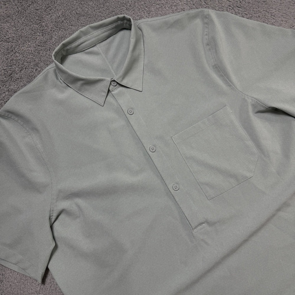 Lululemon Athletica Men's Large Half-Button Pocket Polo Shirt Short Sleeve